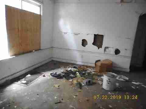 10410 Crocuslawn (13)_m.jpg